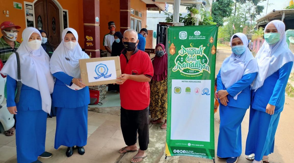 14 Desa Diguyur Bantuan Lima Ribu Paket Sembako Dari Insan Pupuk Kujang