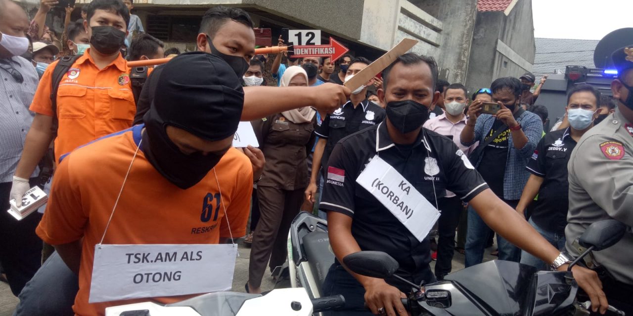 Polisi Gelar Rekontsruksi dan Ungkap Mal Ramayana Karawang Jadi Tempat Transaksi Pembunuhan Bos RM Padang