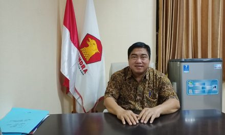 Wakil Ketua I DPRD Karawang Desak Pemkab Perbaiki Akses Jalan Desa Tegalega