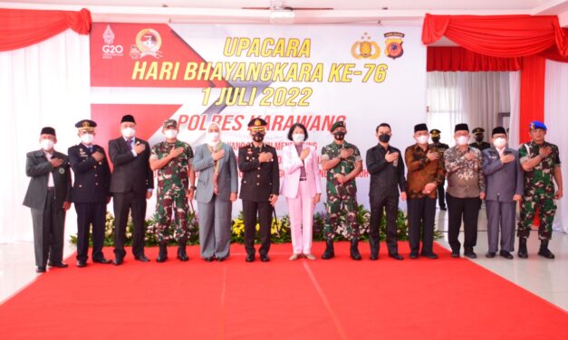 Peringatan HUT Ke-76 Bhayangkara, Kapolres Aldi : Polres Karawang Bertransformasi Implementasikan Program Presisi